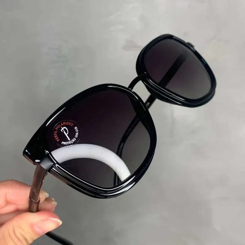 OCULOS FEMININO PRETO GATINHO -LENTE POLARIZADA