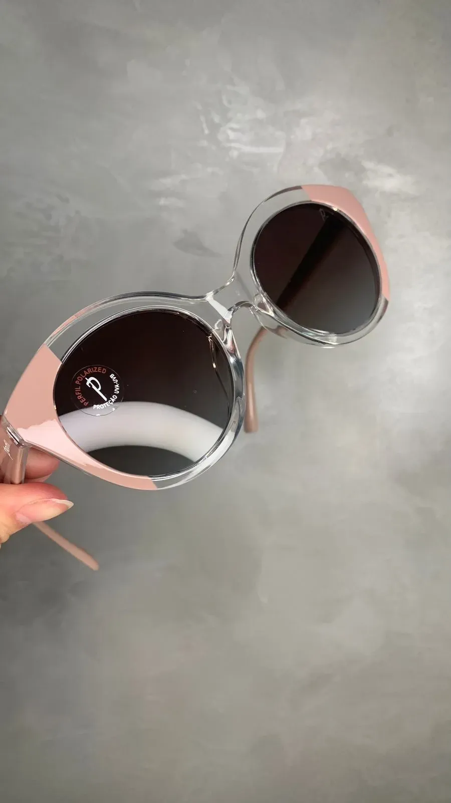 ÓCULOS FEMININO ARMAÇÃO DUO COLORS ROSÉ E TRANSPARENTE-LENTE POLARIZADA