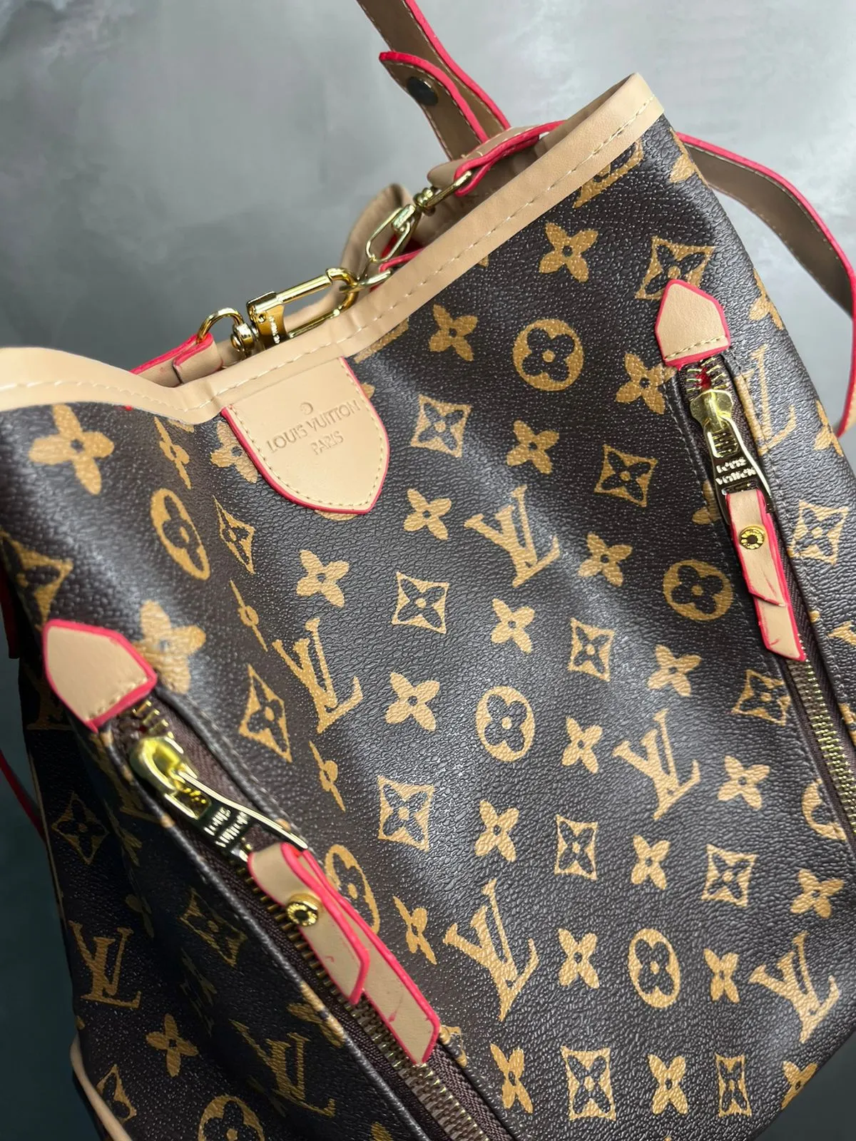 BOLSA REPLICA LV SACO MARROM COM ALÇA