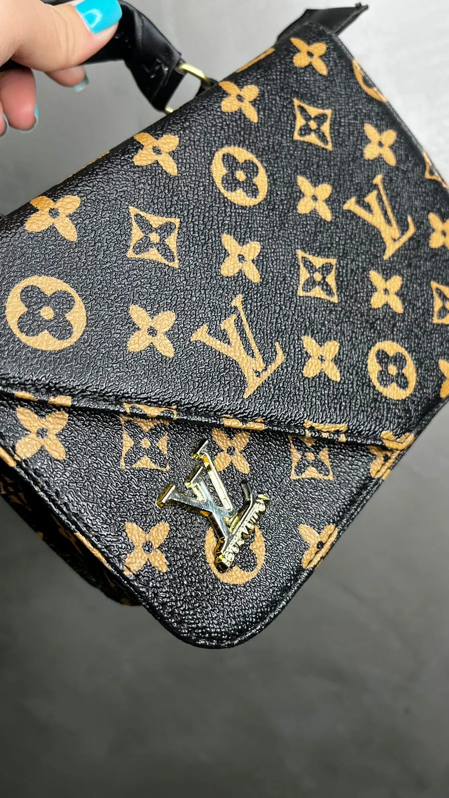 BOLSA REPLICA LV MARROM COURO SINTÉTICO COM ALÇA