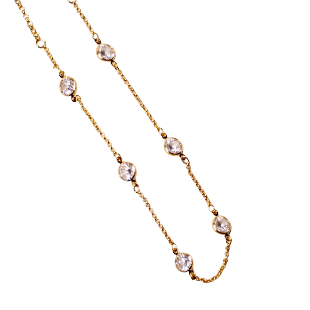 CHOKER ELO PORTUGUES COM PONTO DE LUZ CRISTAL E EXTENSOR - BANHADO A OURO 18K