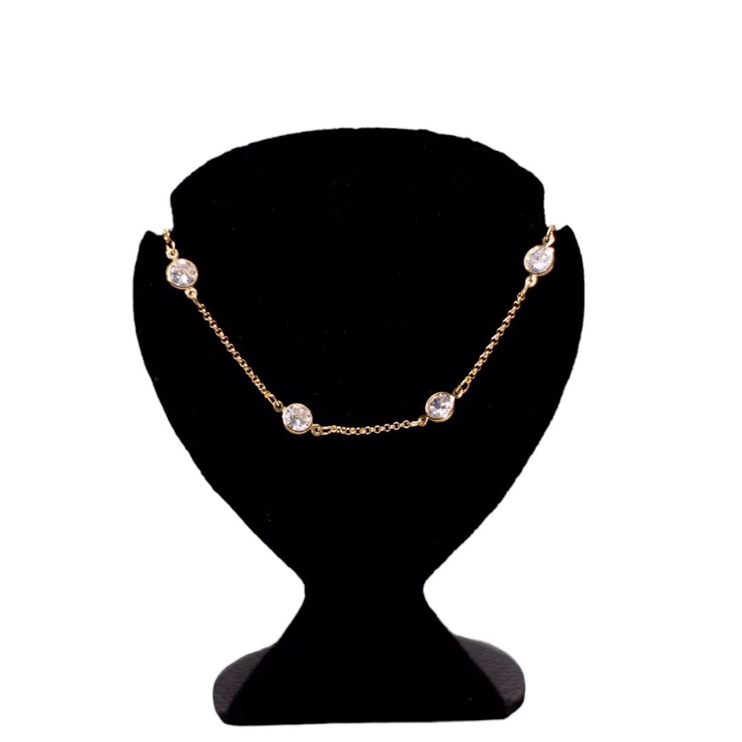 CHOKER ELO PORTUGUES COM PONTO DE LUZ CRISTAL E EXTENSOR - BANHADO A OURO 18K