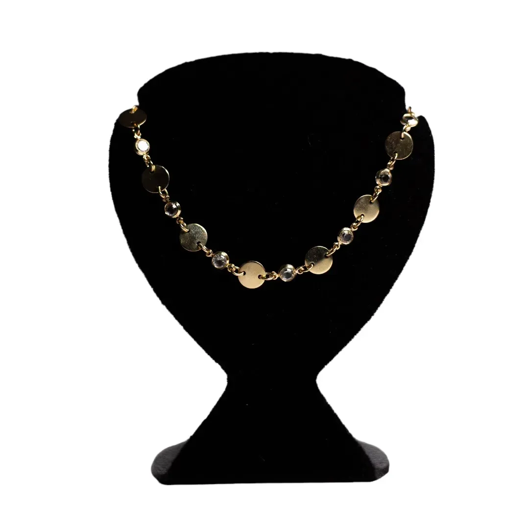 CHOKER CORRENTE MEDALHAS COM PONTOS DE LUZ ZIRCO. COM EXTENSOR - BANHADO A OURO 18K