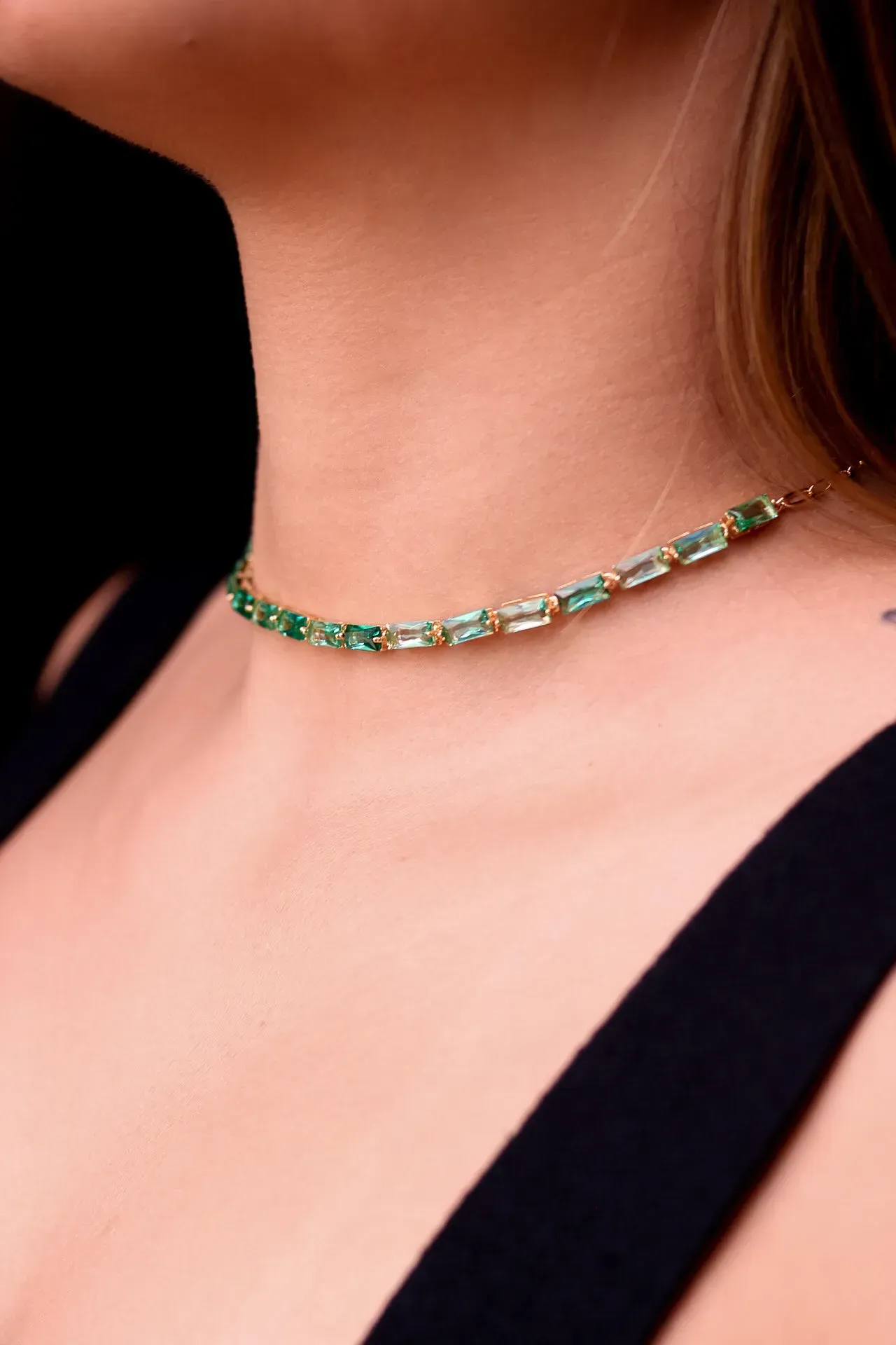 CHOKER TURMALINA VERDE RETANGULAR CRAVEJADO - BANHADO A OURO 18K