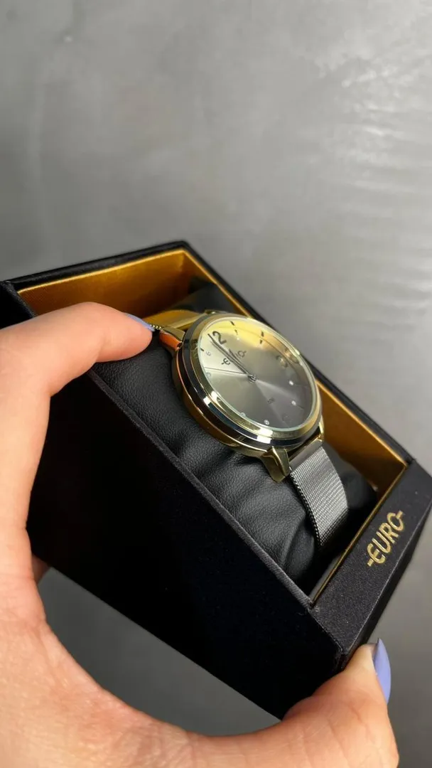 RELÓGIO EURO FEMININO GRAFITE E DOURADO PULSEIRA EM AÇO ESTEIRA INTERIOR DOURADO E GRAFITE MESCLADO   - COR DOURADO E GRAFITE