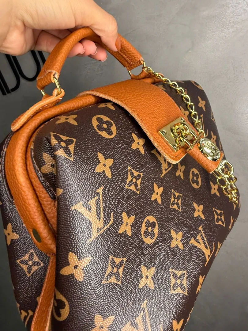 BOLSA REPLICA LV BAU COURO SINTETICO MARROM COM CADEADO ACOMPANHA ALÇA TRASVERSAL